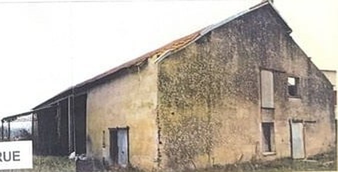 Avant rénovation : le pignon ouest côté rue